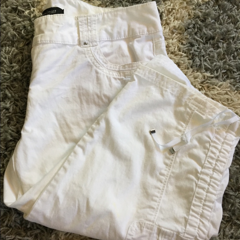 White House Black Market White Capri Pants Sz 2